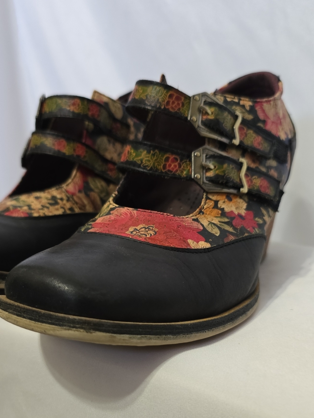 L'Artiste Spring Step Glena Leather Floral Mary Jane Wedge Shoes Size 8.5 - Picture 4 of 16
